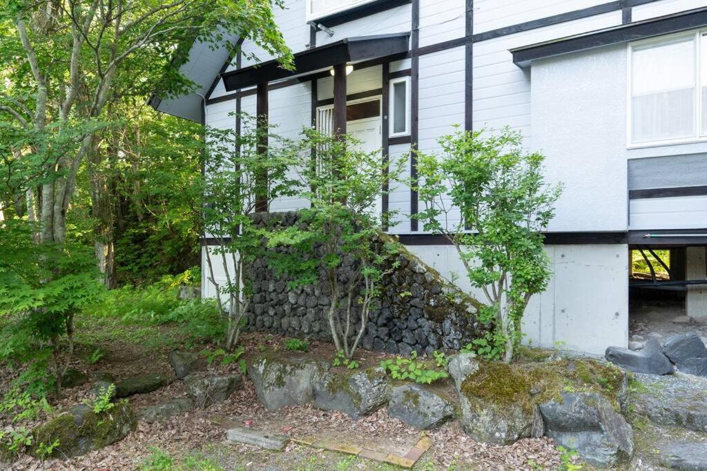 S-Villa Karuizawa - Princeland - Tsumagoi Exteriör bild